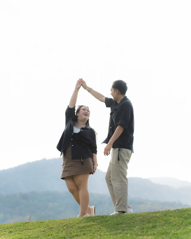 TP17 — Couples photography by Nuchy