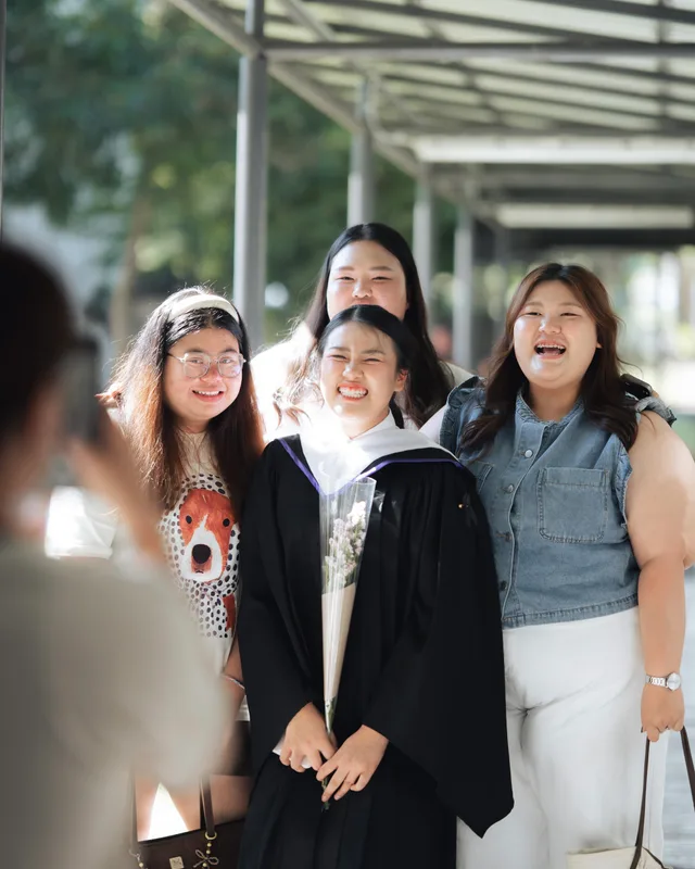 GT11 — Graduation photography by Nuchy