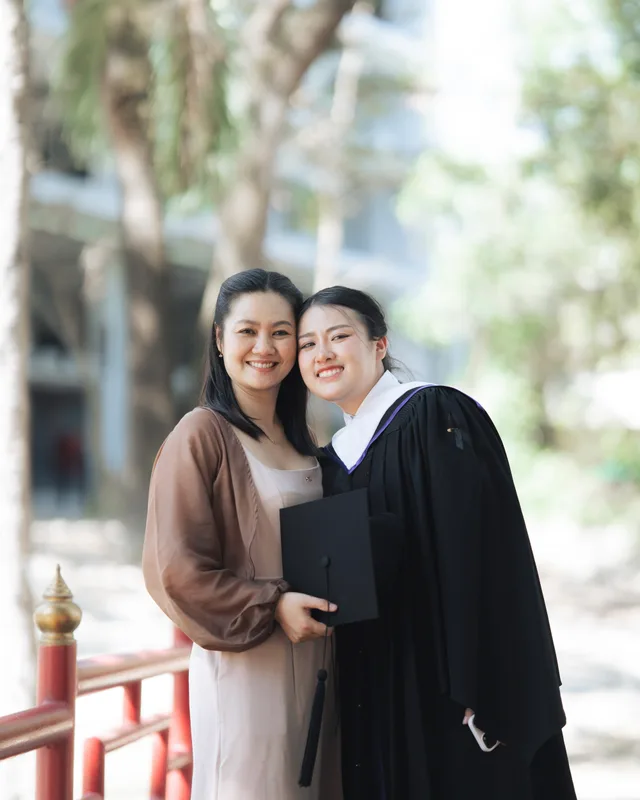 GT2 — Graduation photography by Nuchy